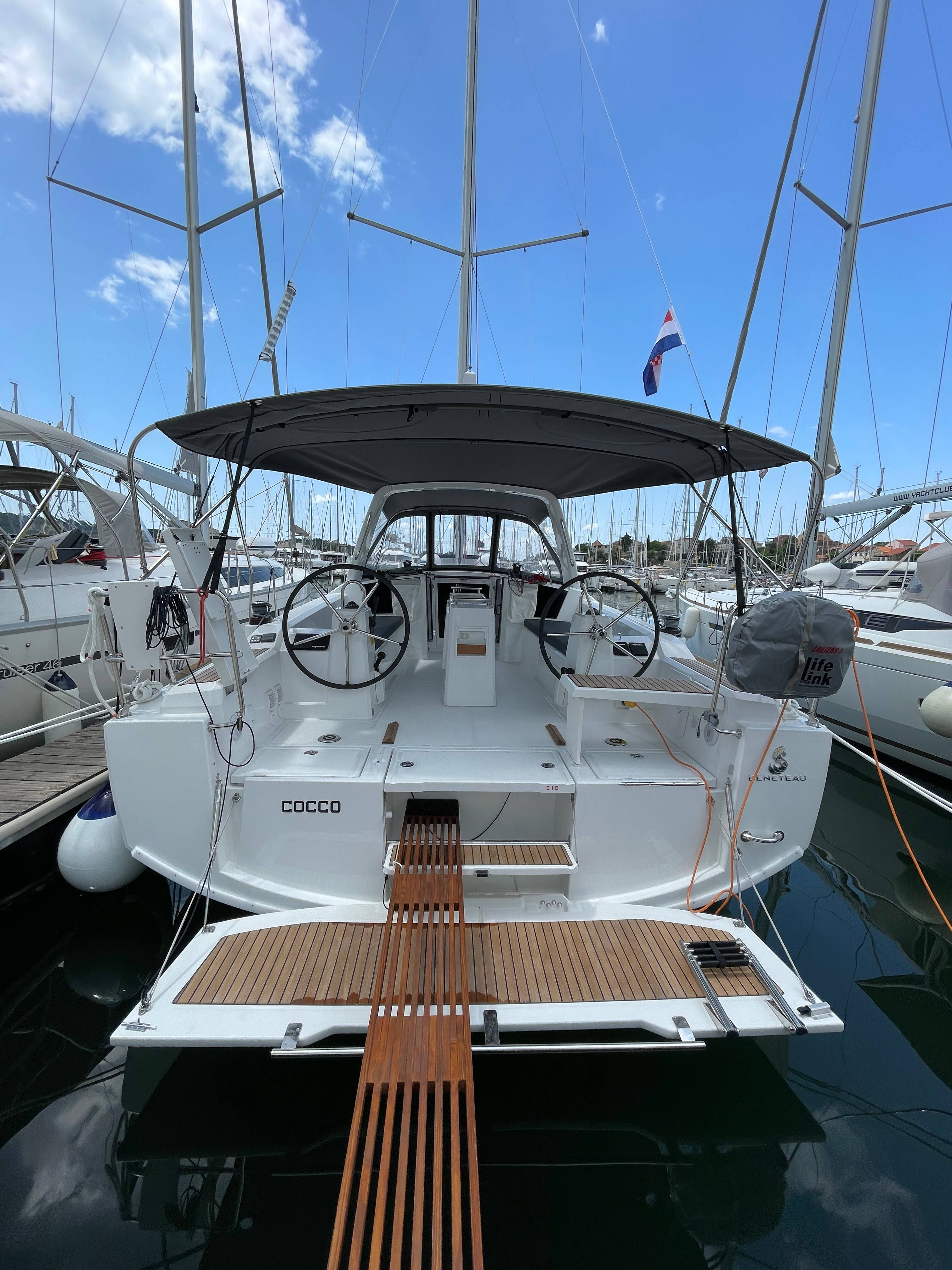 Oceanis 38.1 Cocco