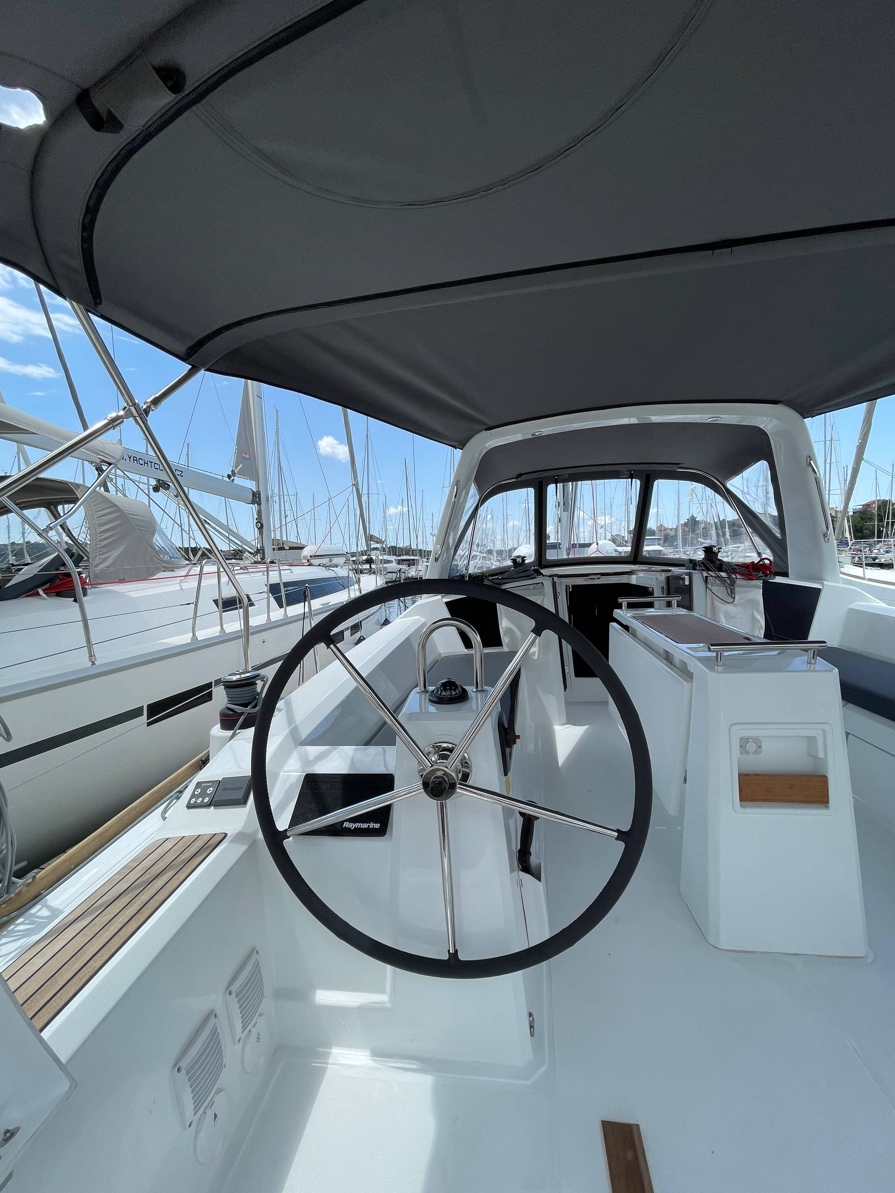 Oceanis 38.1 Cocco