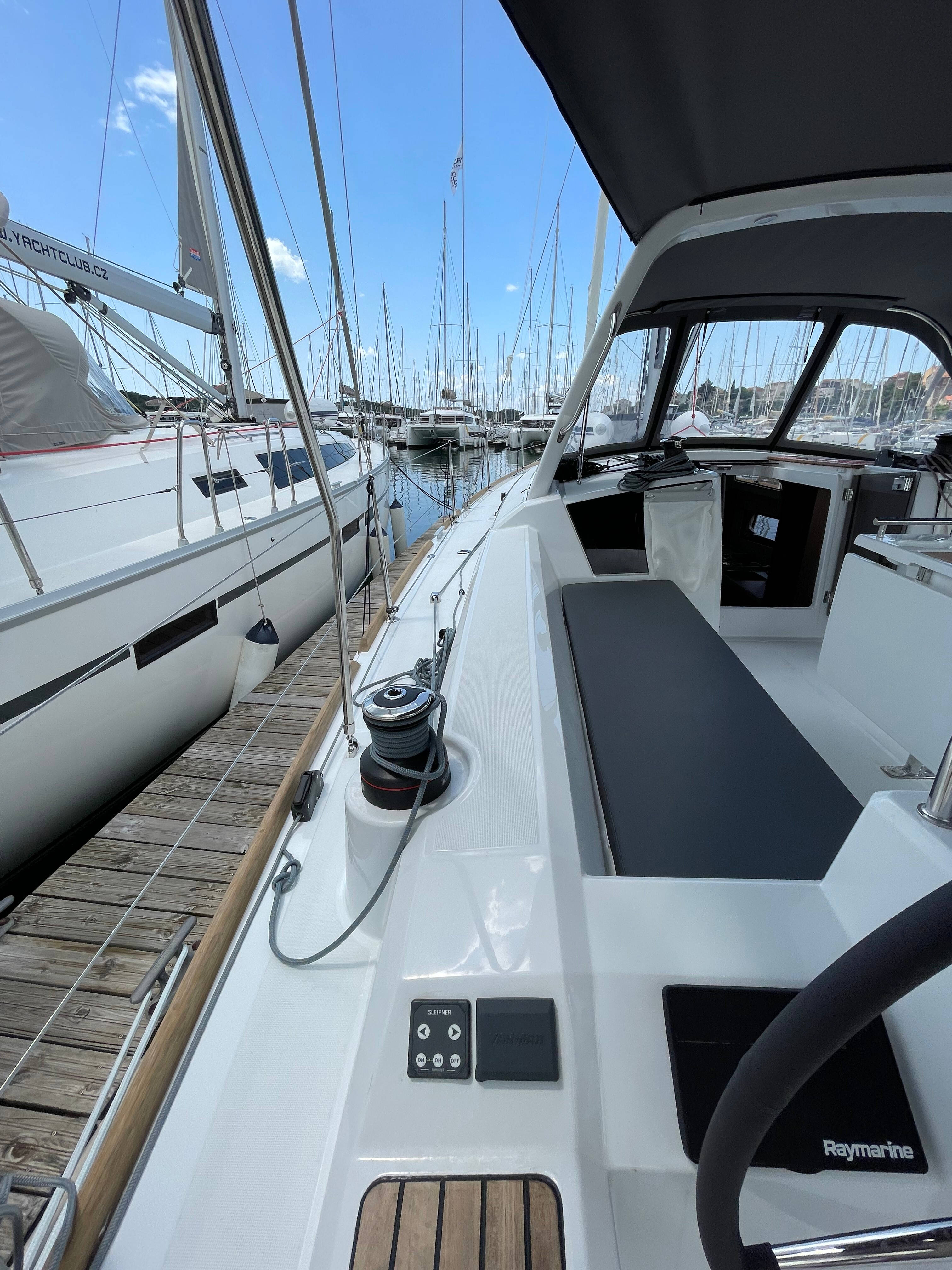 Oceanis 38.1 Cocco