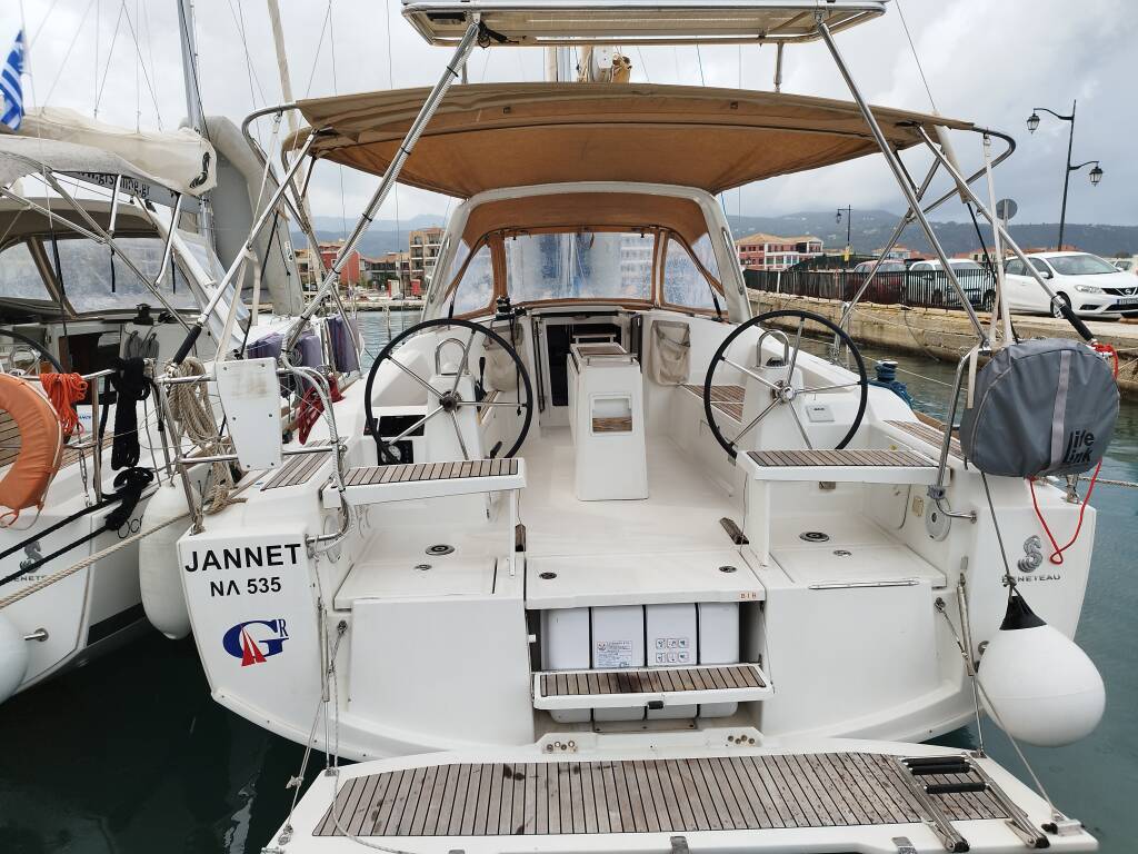 Oceanis 38.1 