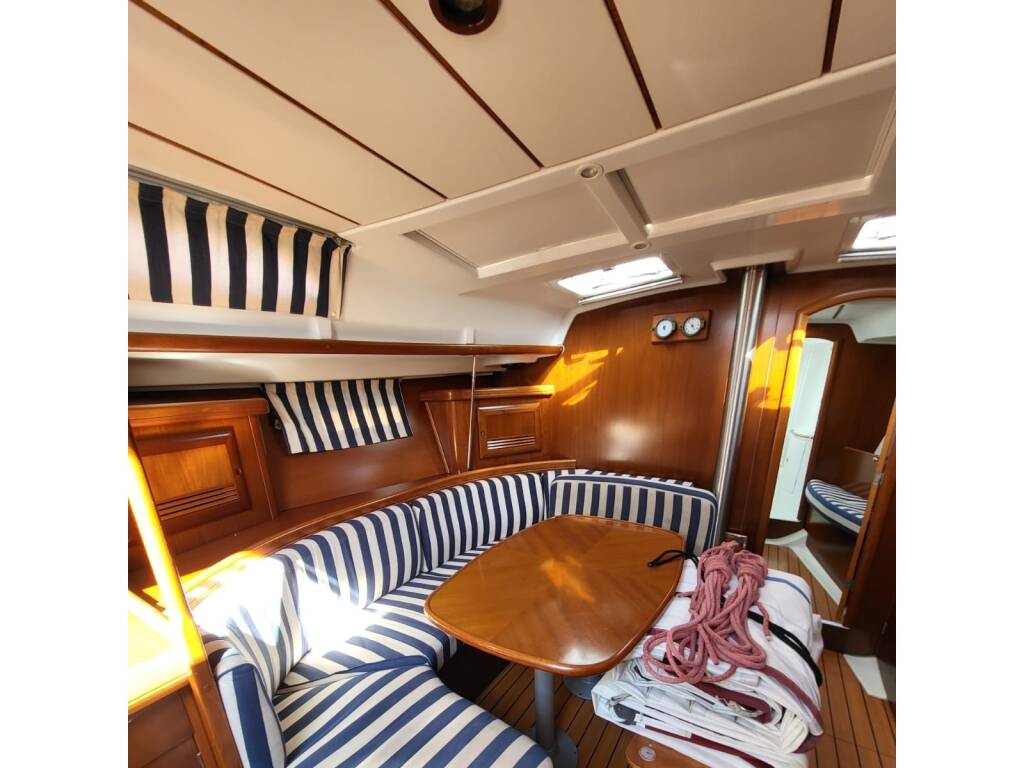 Oceanis 393 Clipper Armenistis