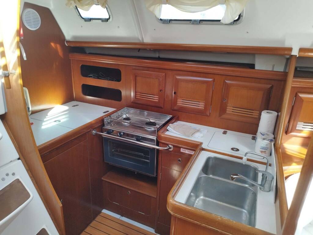 Oceanis 393 Clipper ATHINA Sails