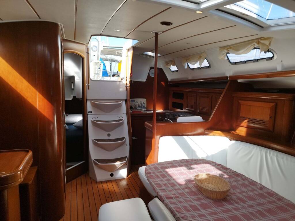 Oceanis 393 Clipper ATHINA Sails