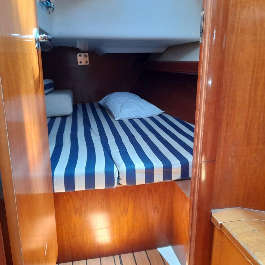 Oceanis 393 FIJI
