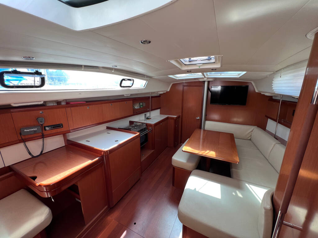 Oceanis 40 Arina
