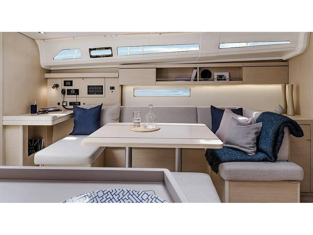 Oceanis 40.1  STEFANO (bowthruster, teak cockpit)