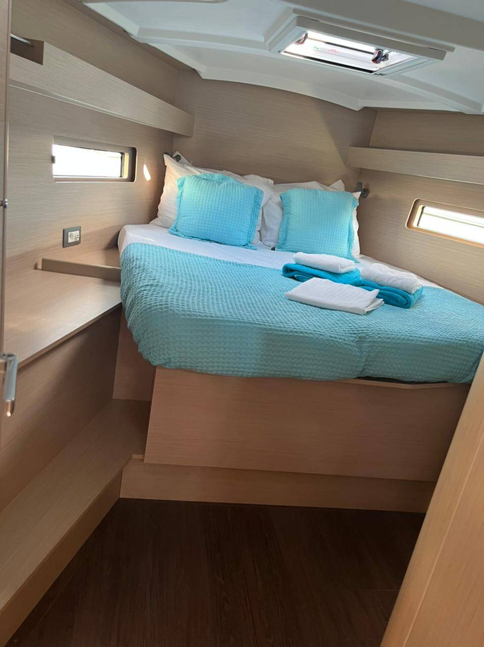 Oceanis 40.1 Saiph  (Electric Heads, Inverter)