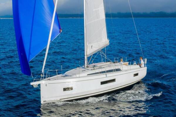 Oceanis 40.1 ALHUCHAR 5