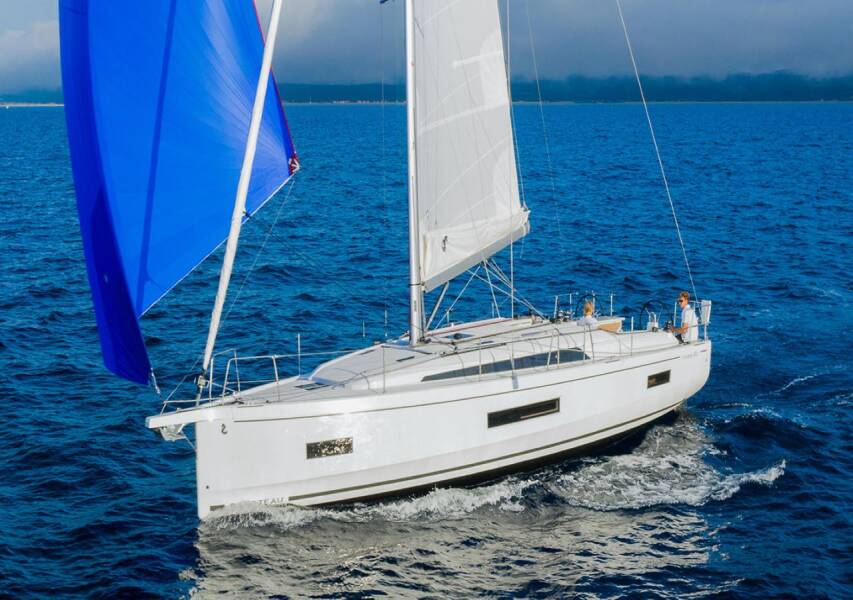 Oceanis 40.1 • ALHUCHAR 5