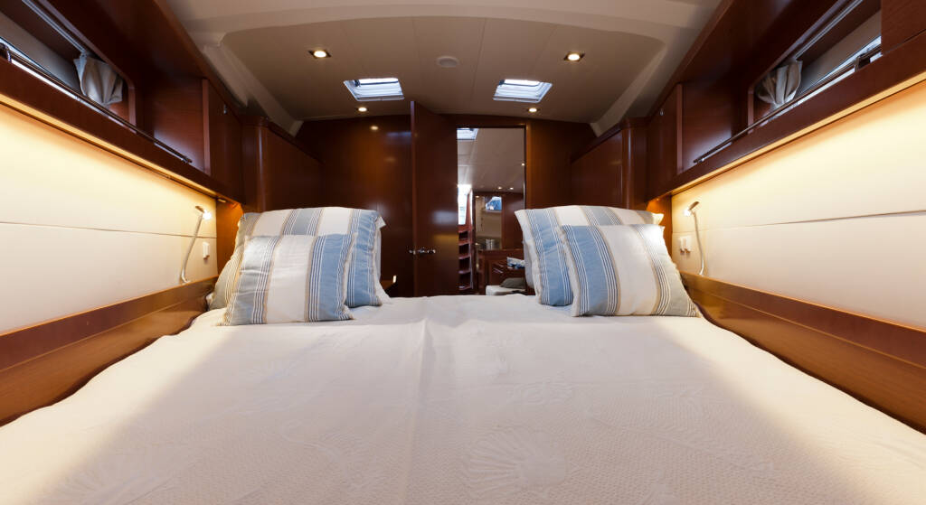 Oceanis 41 BELEZA - | AC | Bowthruster | Solar P