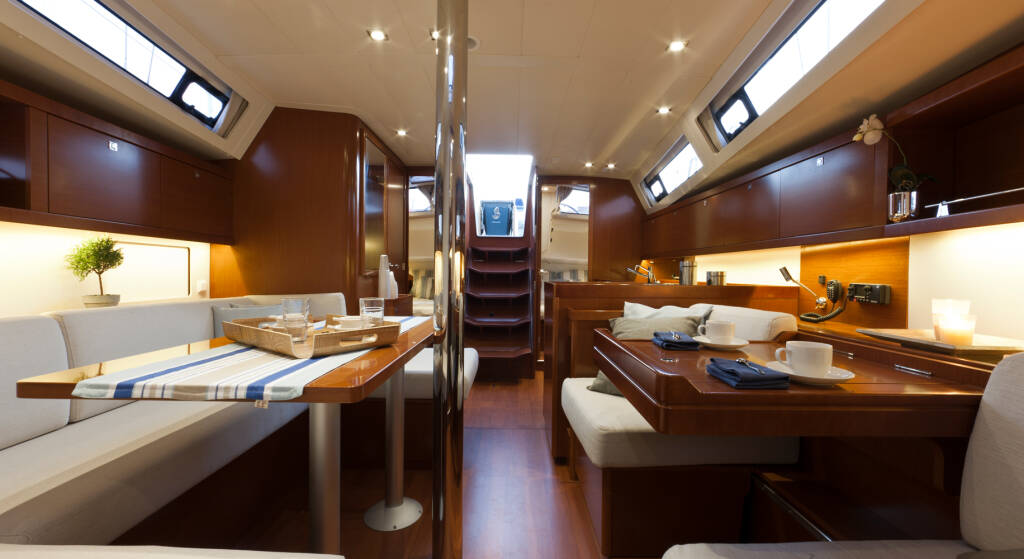 Oceanis 41 BELEZA - | AC | Bowthruster | Solar P