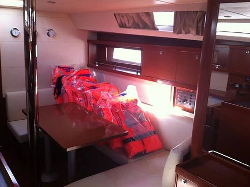 Oceanis 41 Slunicko