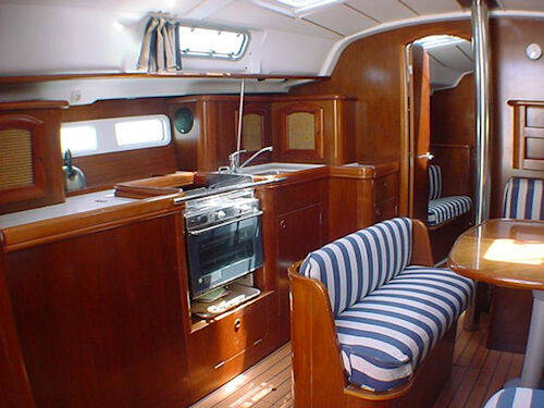 Oceanis 411 Clipper Phenicusa Magic