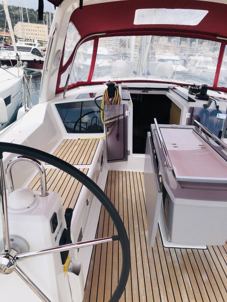 Oceanis 41.1 performance LUXA