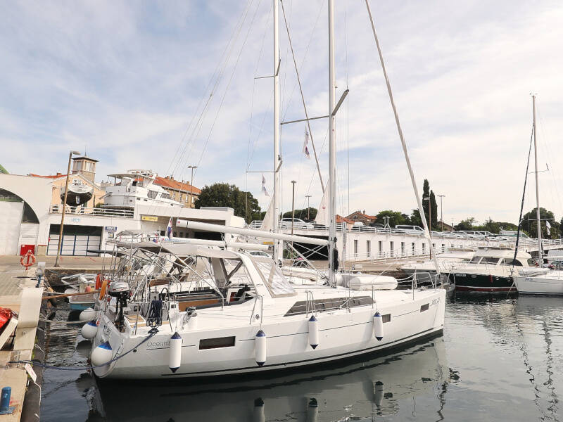 Oceanis 41.1 SEVEN 