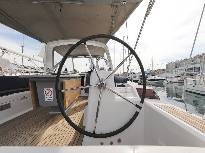Oceanis 41.1 SEVEN 