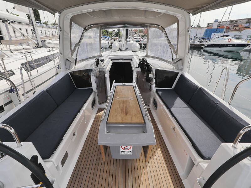 Oceanis 41.1 SEVEN 