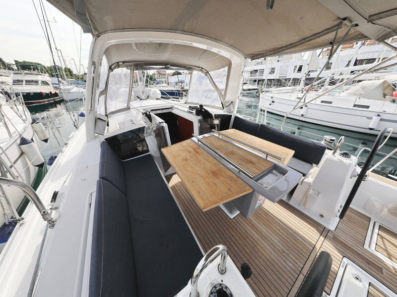 Oceanis 41.1 SEVEN 