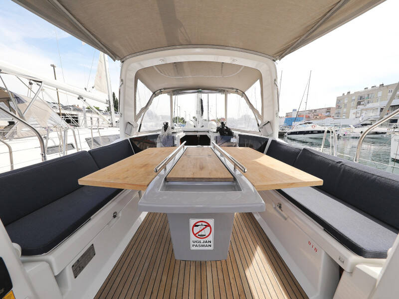 Oceanis 41.1 SEVEN 