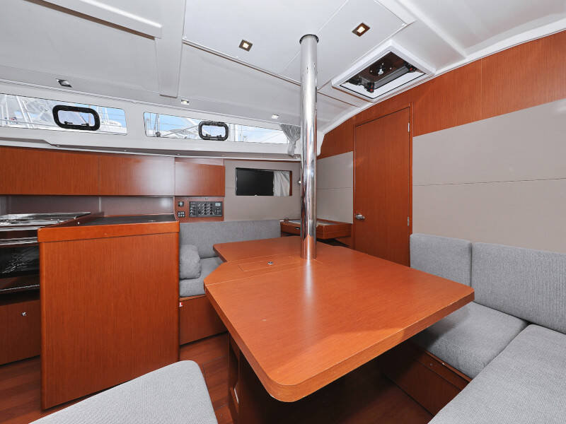 Oceanis 41.1 SEVEN 