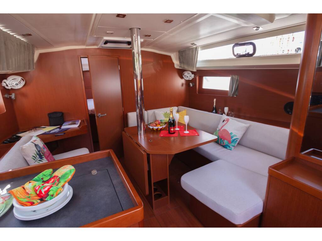 Oceanis 41.1 Poison