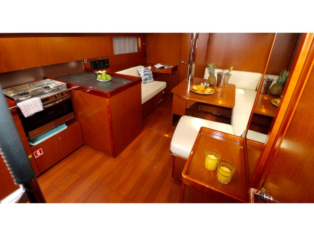 Oceanis 41.1 MALA NEVINA