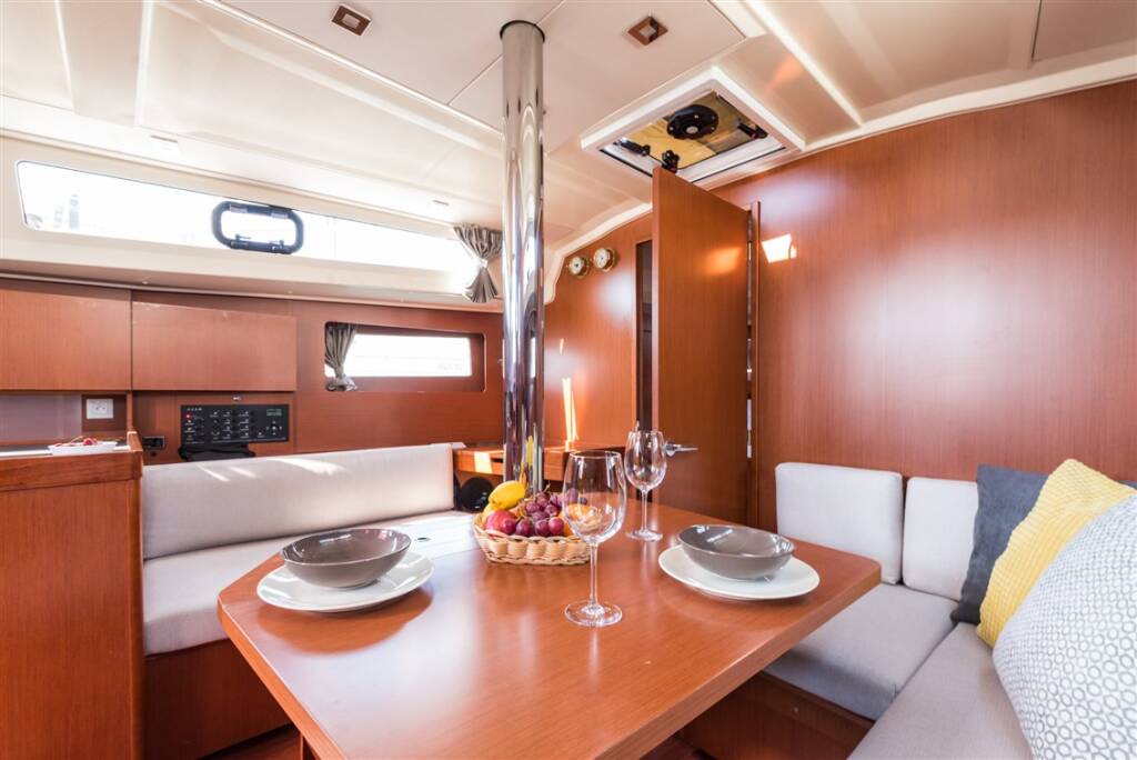 Oceanis 41.1 SPARKLING