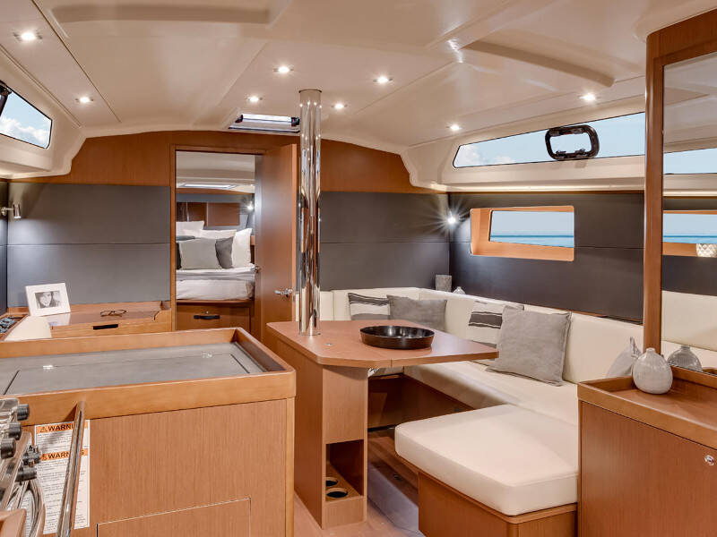 Oceanis 41.1 Alma Libre V