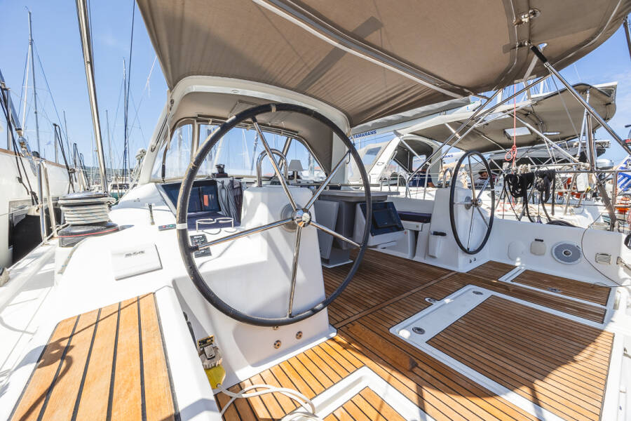 Oceanis 41.1 Peace