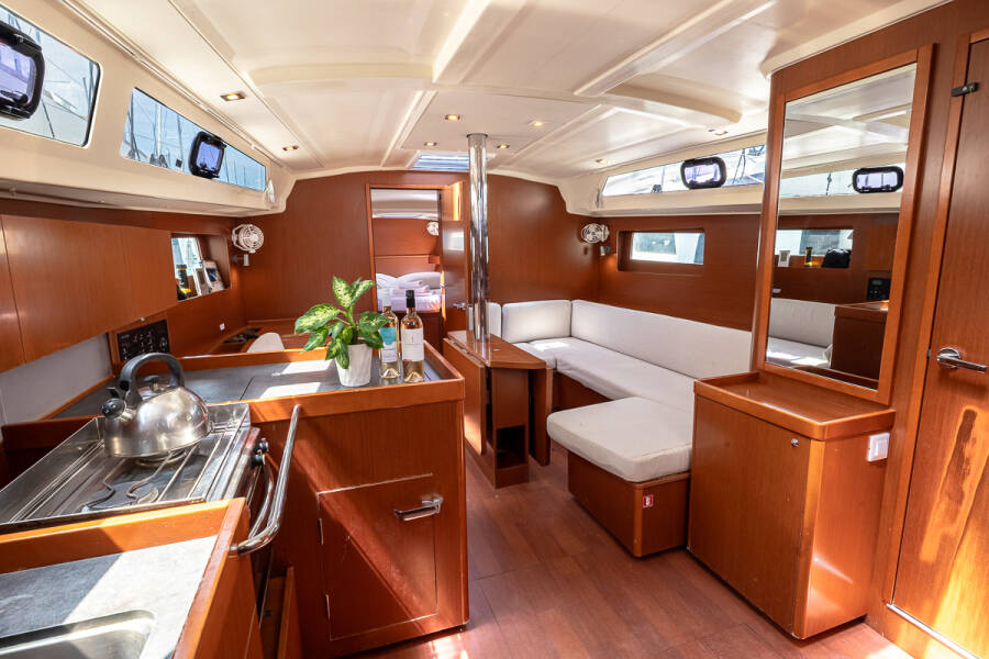 Oceanis 41.1 Peace