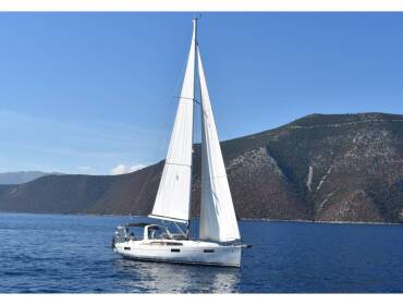 Oceanis 41.1 Moorhen