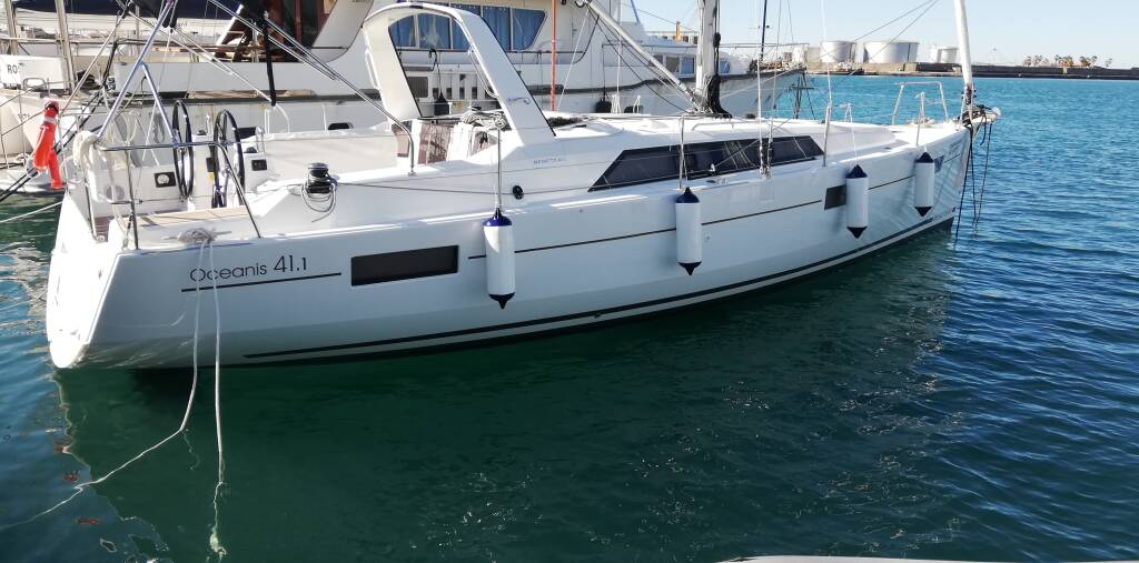 Oceanis 41.1 Kira