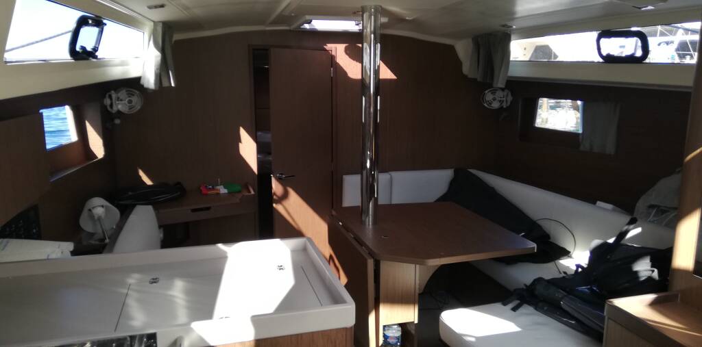 Oceanis 41.1 Kira