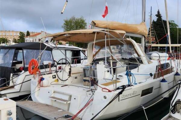 Oceanis 41.1 • Office 2