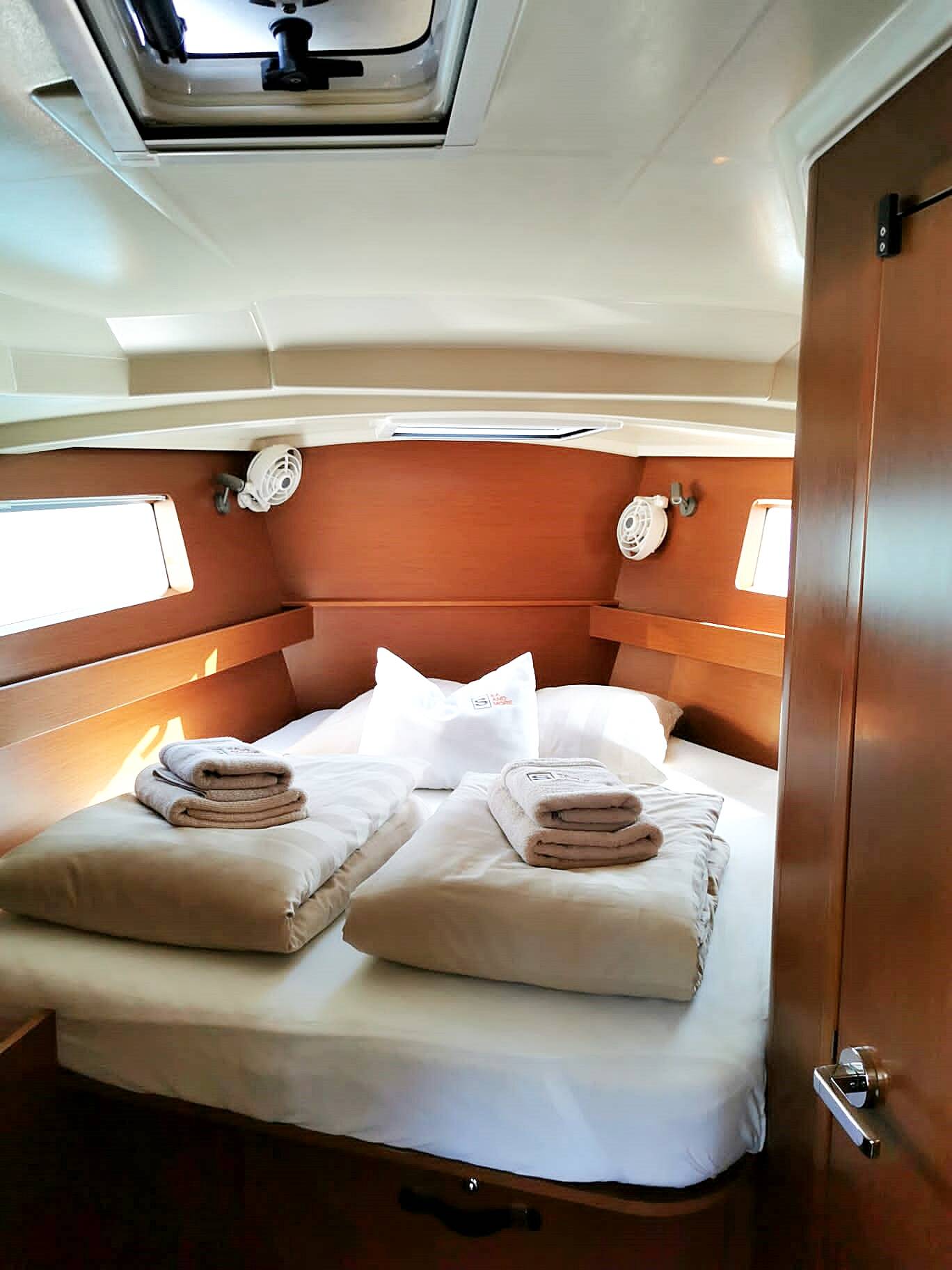 Oceanis 41.1 Office 2