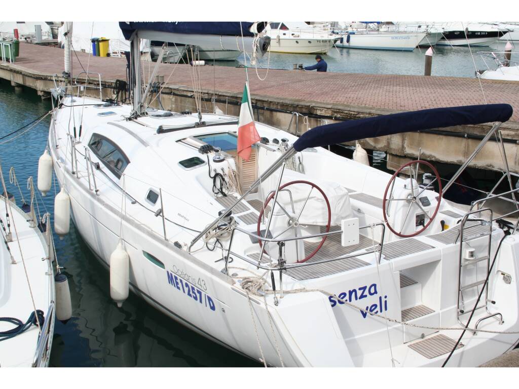 Oceanis 43 • Senza Veli