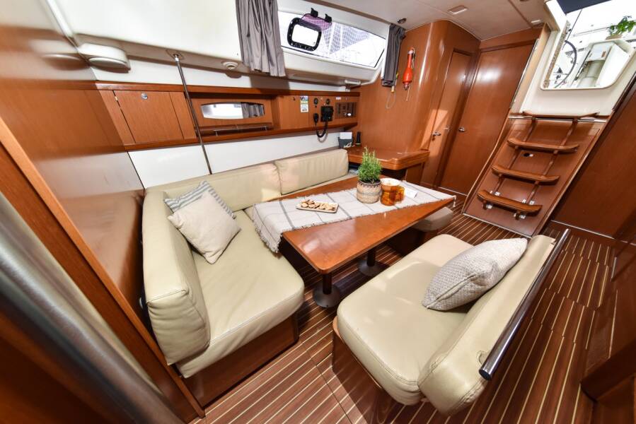 Oceanis 43 Playmaker