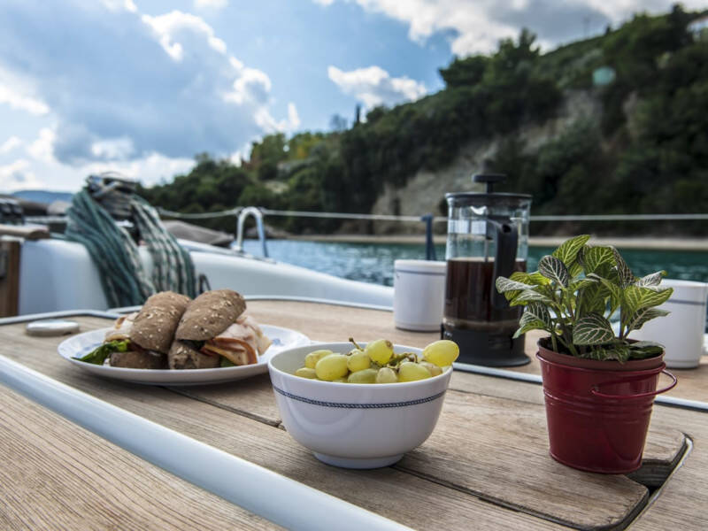 Oceanis 43 OASIS - | Bowthruster | Solar P 