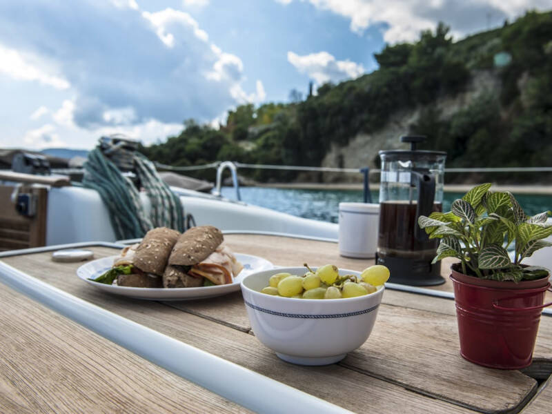 Oceanis 43 OASIS - | Bowthruster | Solar P 