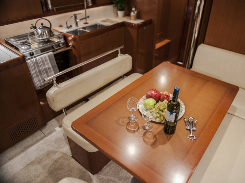 Oceanis 43 OASIS - | Bowthruster | Solar P 