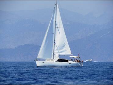 Oceanis 43 • Bliss