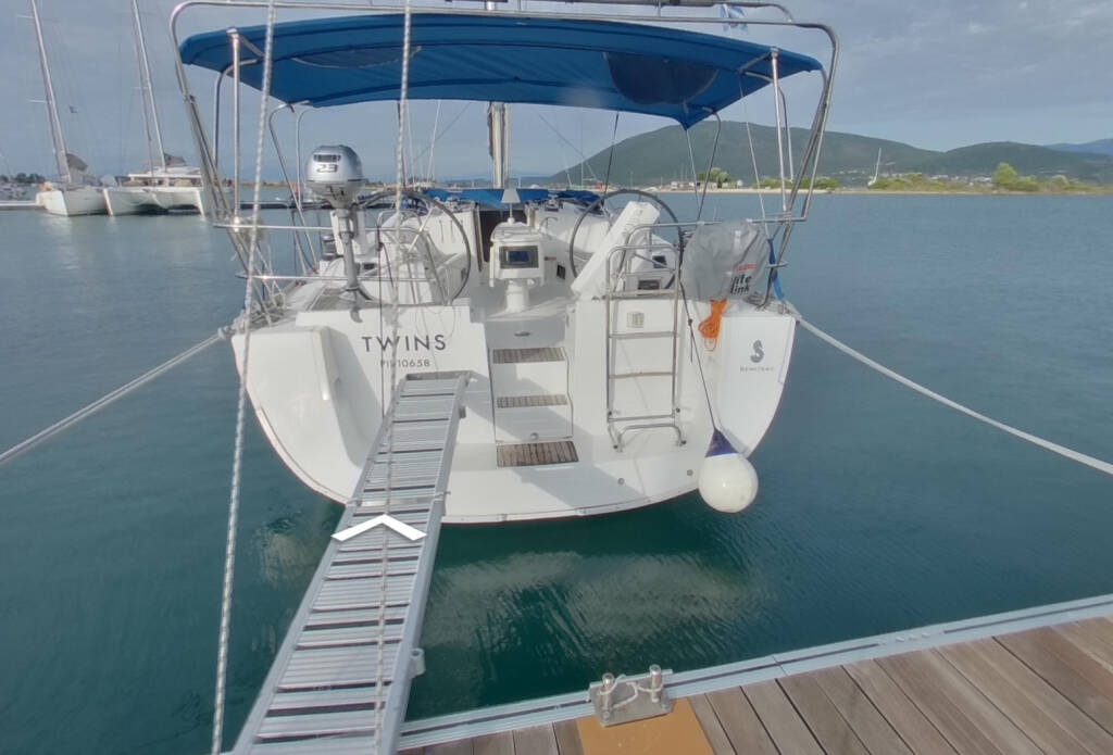 Oceanis 43+ Twins