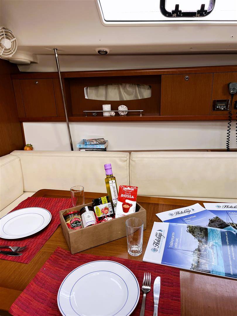 Oceanis 43+ Twins