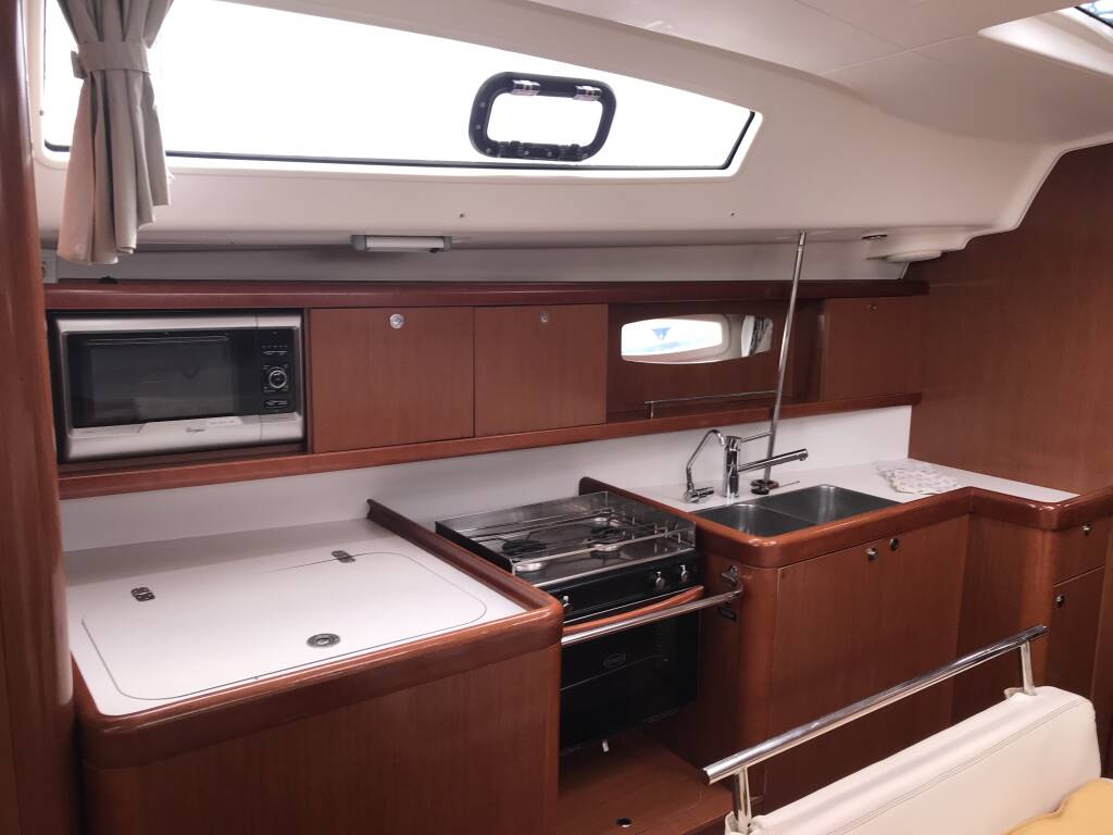 Oceanis 43 Libra