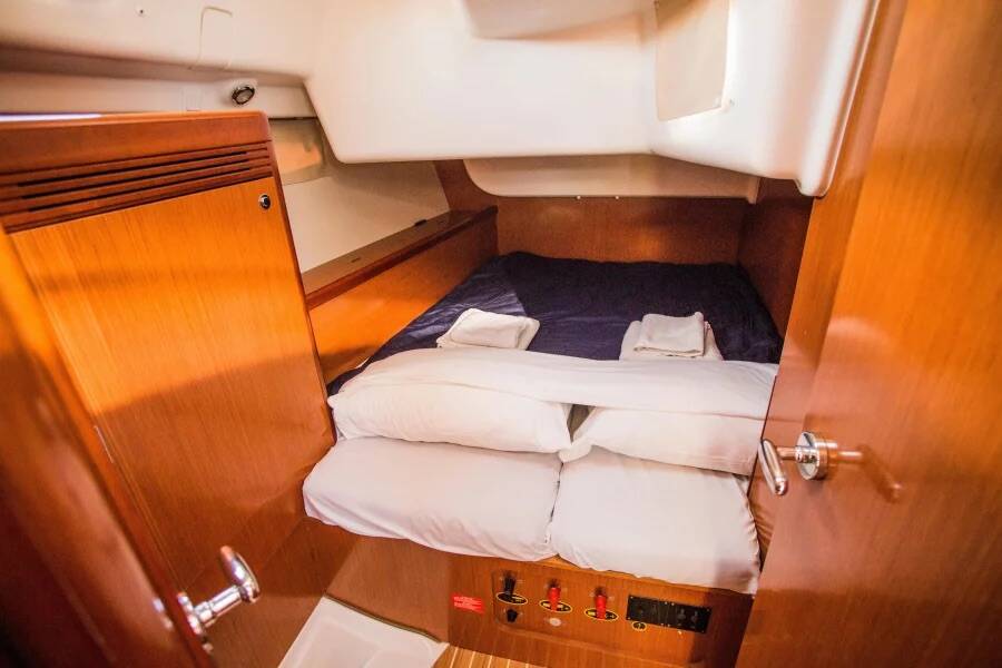 Oceanis 43 Starcat