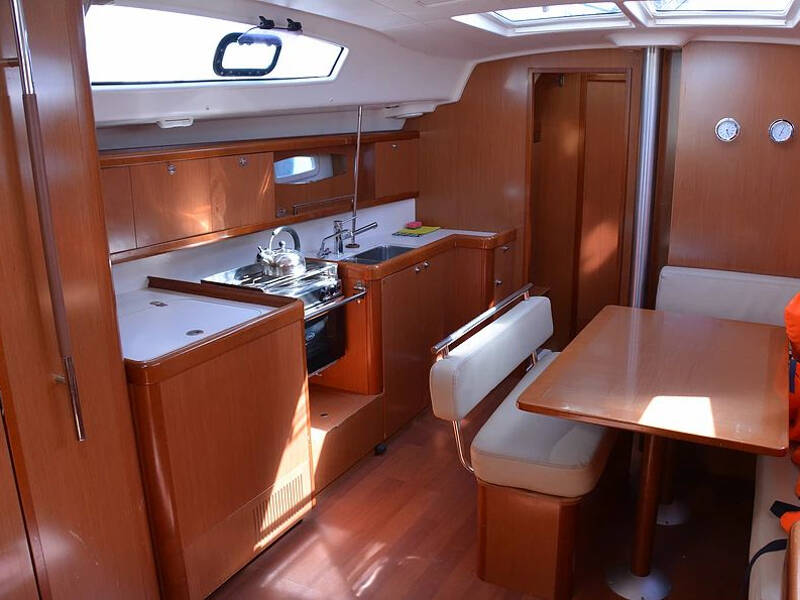 Oceanis 43 Valdeker II