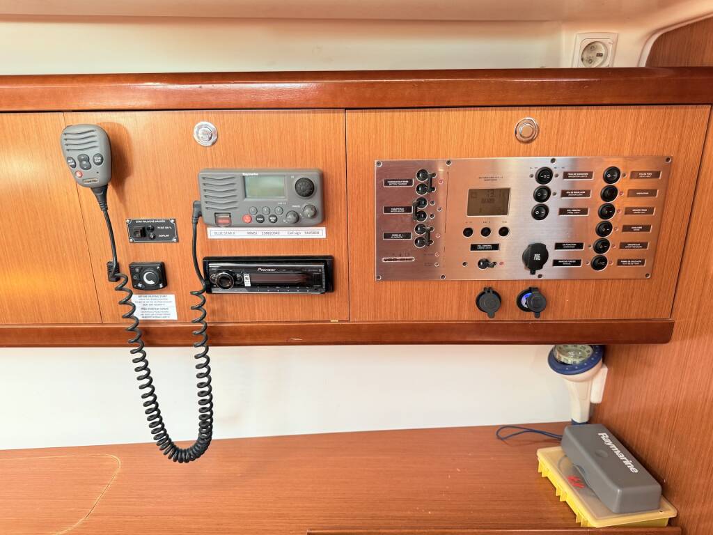 Oceanis 43 Blue Star II