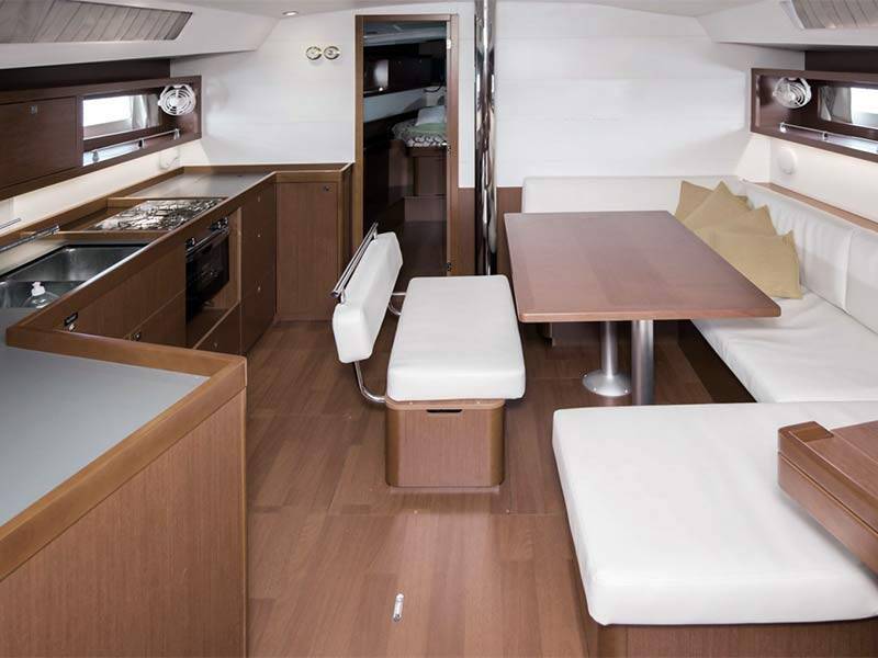 Oceanis 45, 3 cabins Rumba