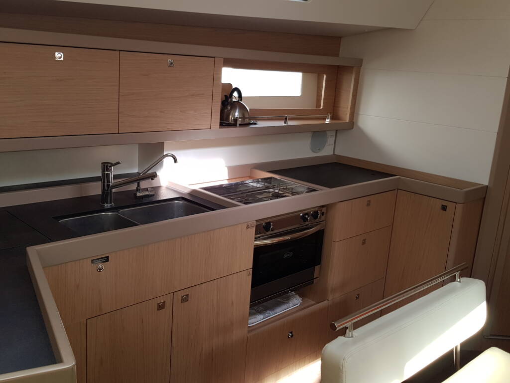 Oceanis 45 Senza Regole