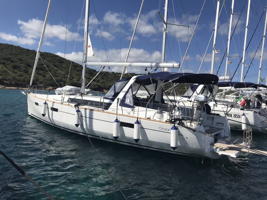 Oceanis 45 • Algeiba